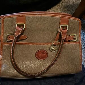 Vintage Dooney & Bourke shoulder satchel